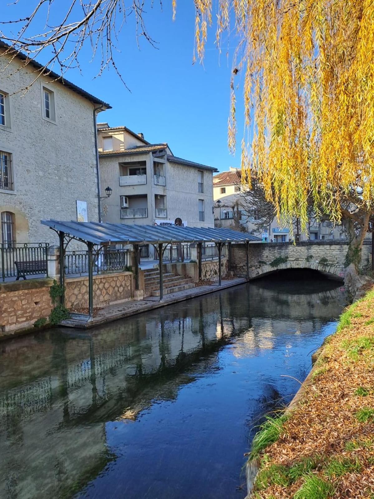 Le Nid De Marius Lejlighed LʼIsle-sur-la-Sorgue Eksteriør billede